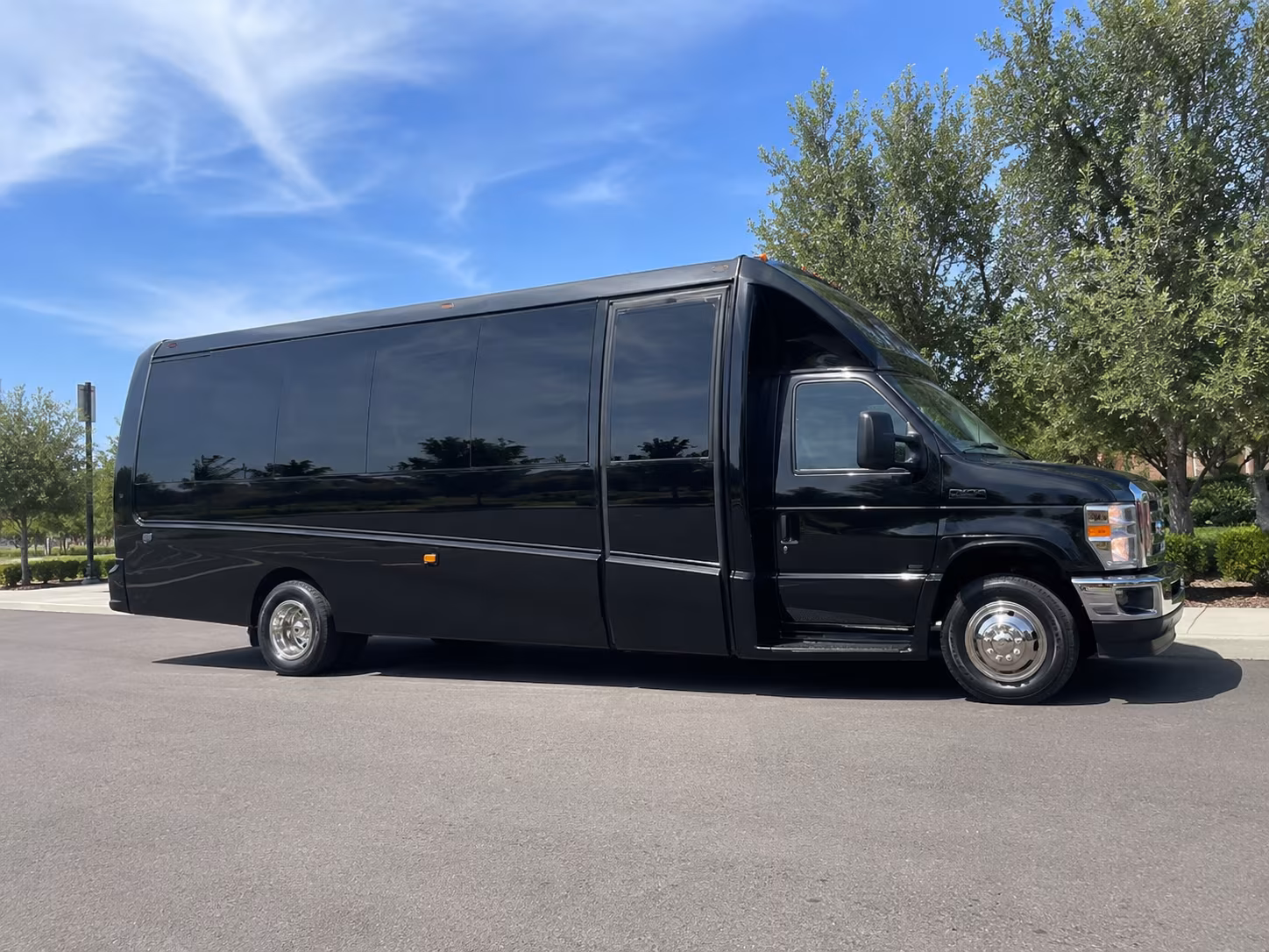 Peoria Airport Shuttle & Transportation party bus exterior