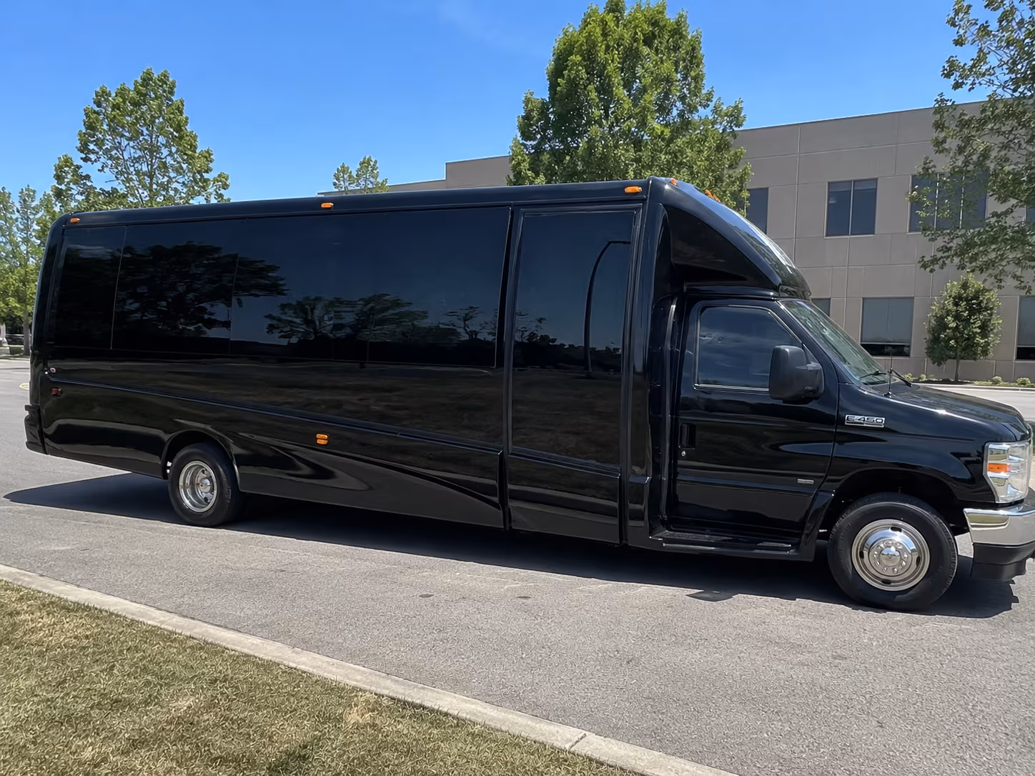 Surprise Winery Tour & Pub Crawl Transportation